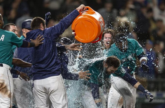 Seattle Mariners vs. San Diego Padres